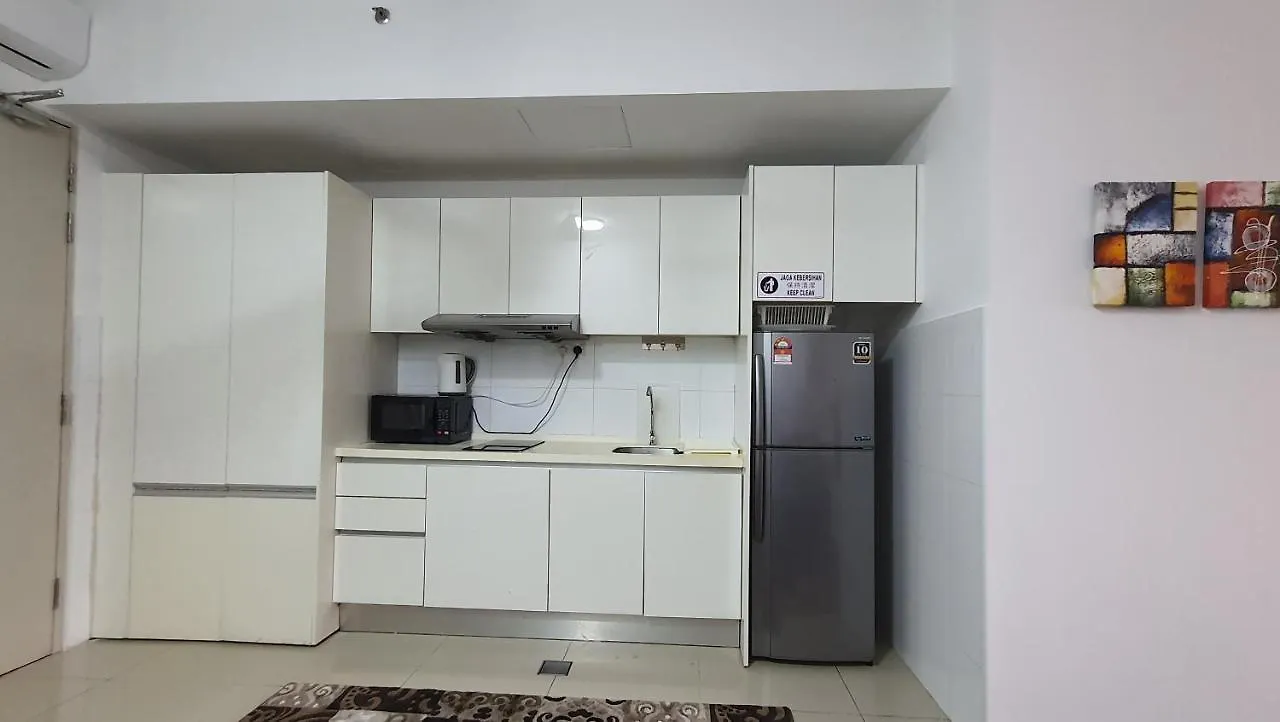 Sjb Suria Jelutong Apartment Shah Alam 0*,  Malaysia