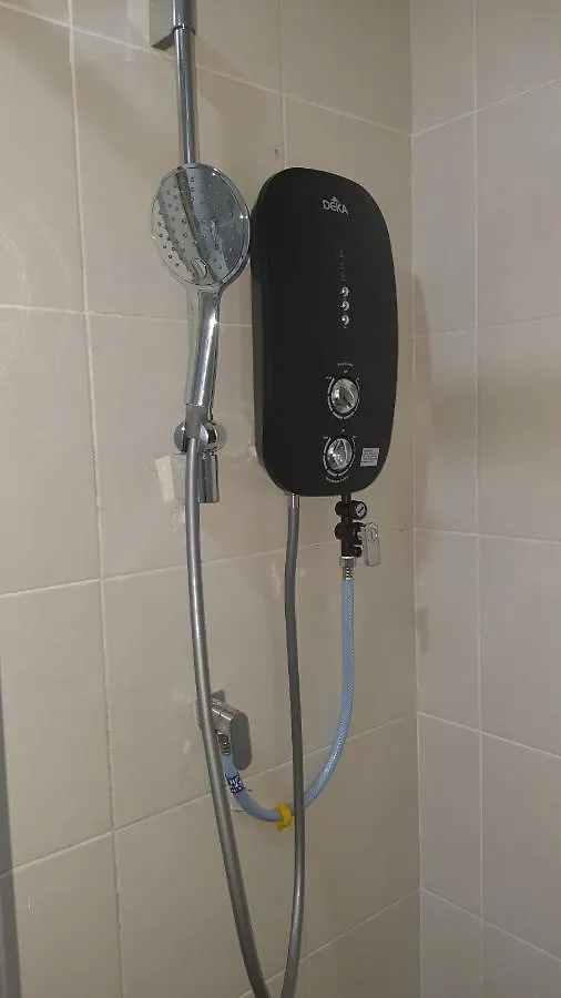 Sjb Suria Jelutong Apartment Shah Alam 0*,